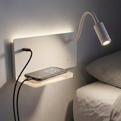 Lampa nocna z półką 14cm i reflektorem LED prawa biała