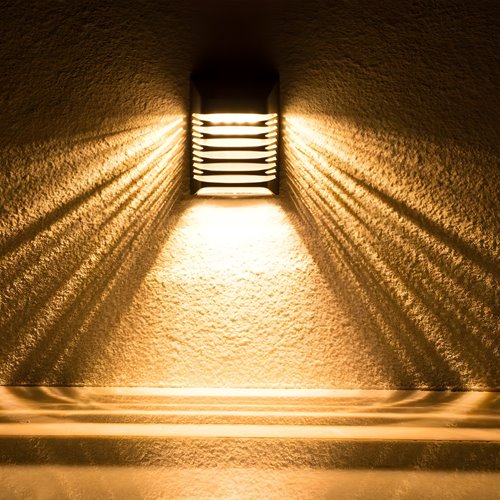 Lampa elewacyjna solarna Strip 3000K czarna