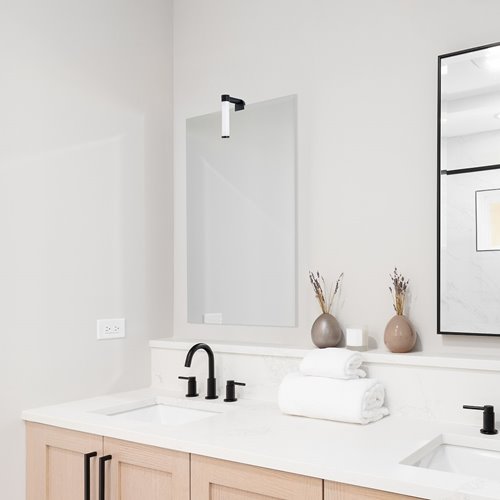 Kinkiet pionowy nad lustro 4W 15cm APA Mini 3000K czarny