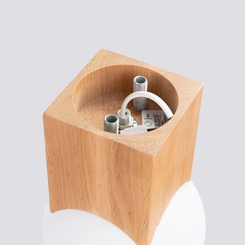 Lampa sufitowa Solis z mleczną kulą 1xG9 naturalne drewno