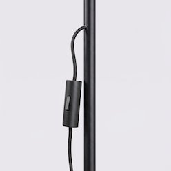Lampa podłogowa ze stożkowym kloszem Nox 1xE14 czarna
