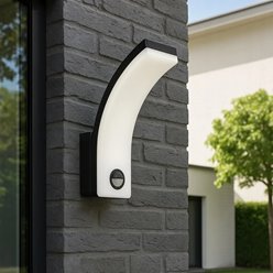 lampa elewacyjna czarna z czujnikiem