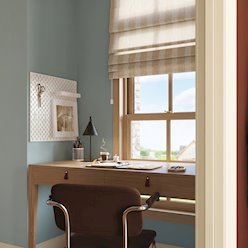 Lampa biurkowa ze stożkowym kloszem Nox 1xE14 czarna