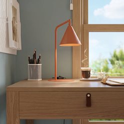 Lampa biurkowa ze stożkowym kloszem Nox 1xE14 ochra czerwona