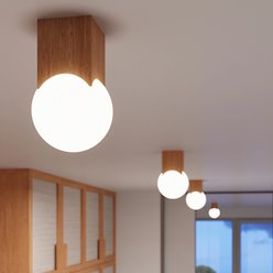 Lampa sufitowa Solis z mleczną kulą 1xG9 naturalne drewno