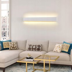 liniowa lampa elewacyjna biala
